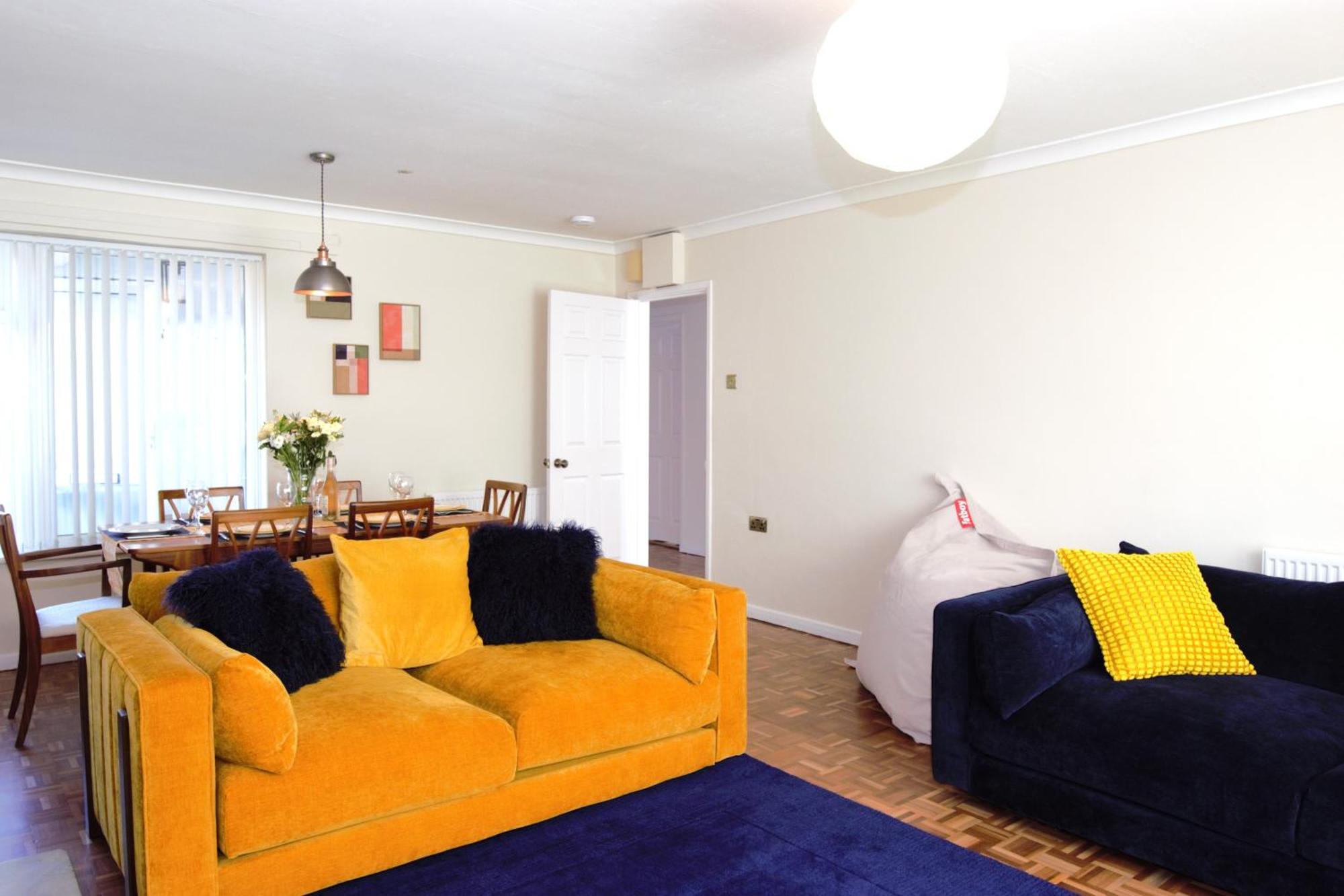 Family Seaside Oasis - Mins To